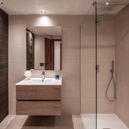Marbella Lake Apartment